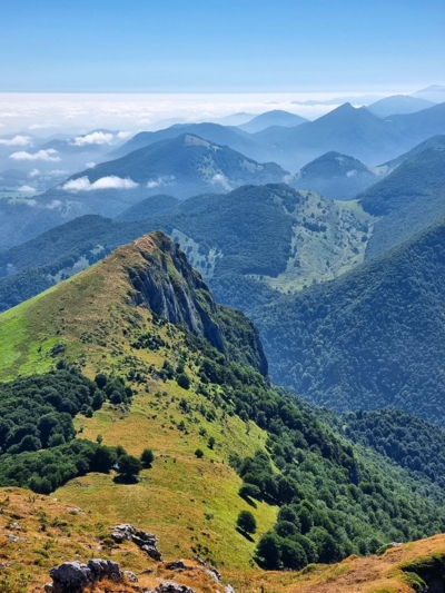 Photo by Rodrigue Roux on July 28, 2025. May be an image of fog, mountain, nature and text.